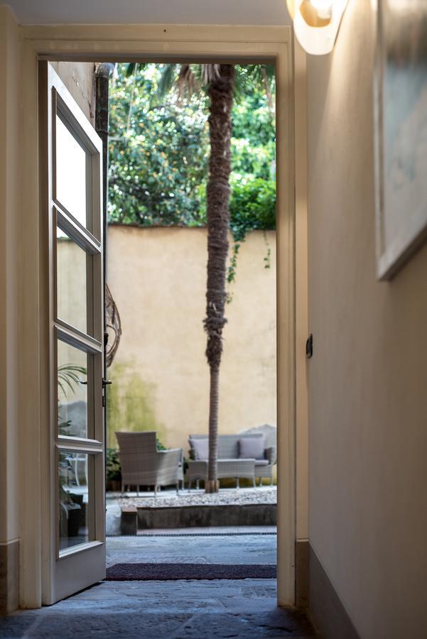 B&B Residenza Di Via Fontana ลุคคา ภายนอก รูปภาพ