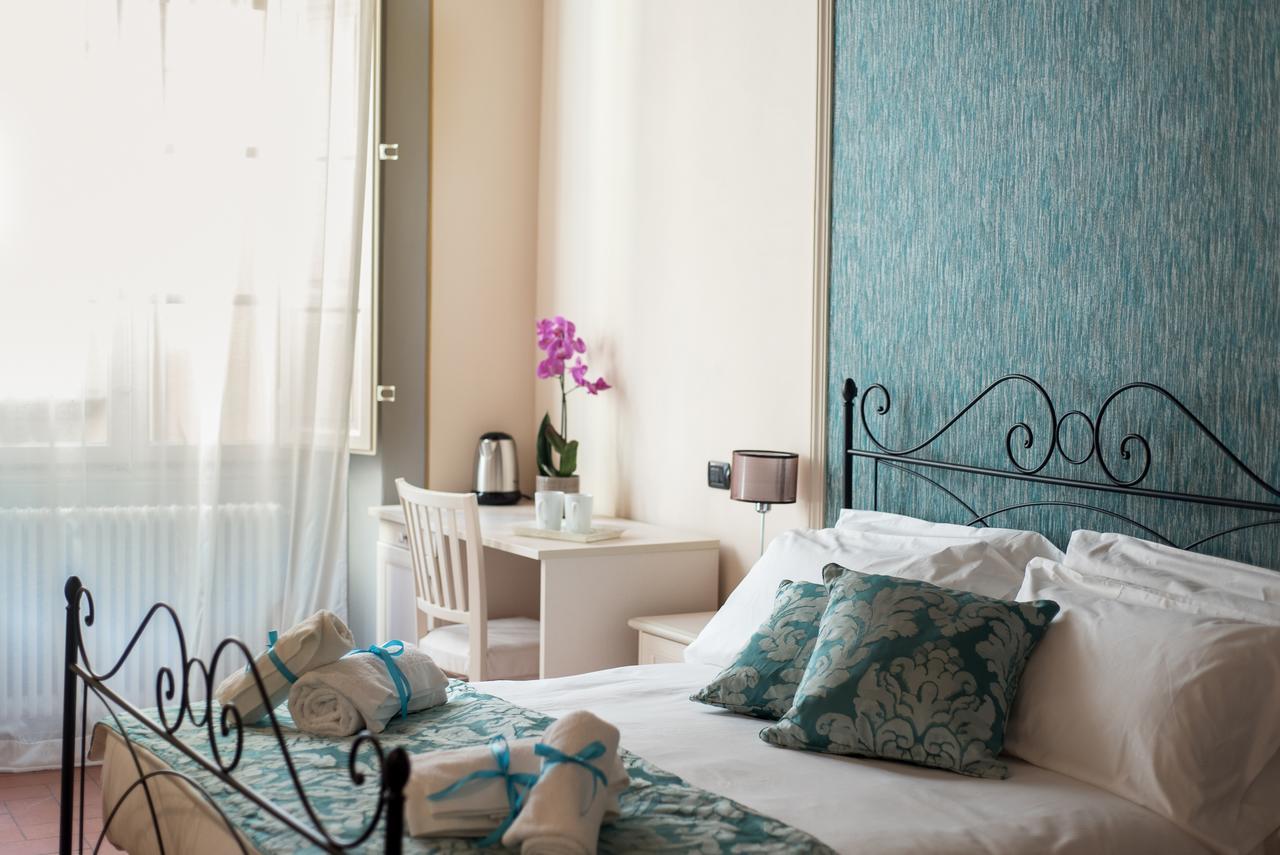 B&B Residenza Di Via Fontana ลุคคา ภายนอก รูปภาพ
