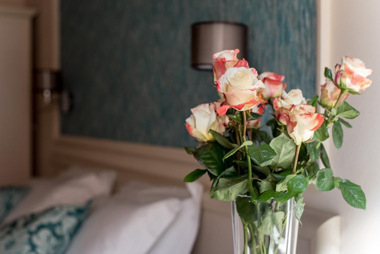 B&B Residenza Di Via Fontana ลุคคา ภายนอก รูปภาพ