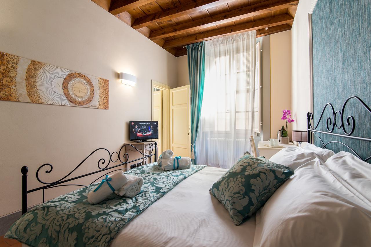 B&B Residenza Di Via Fontana ลุคคา ภายนอก รูปภาพ