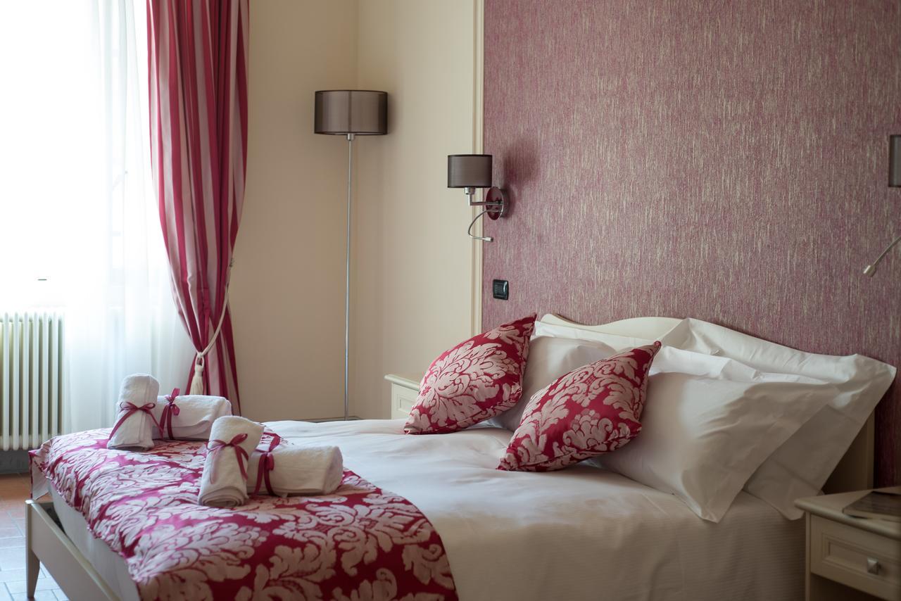 B&B Residenza Di Via Fontana ลุคคา ภายนอก รูปภาพ