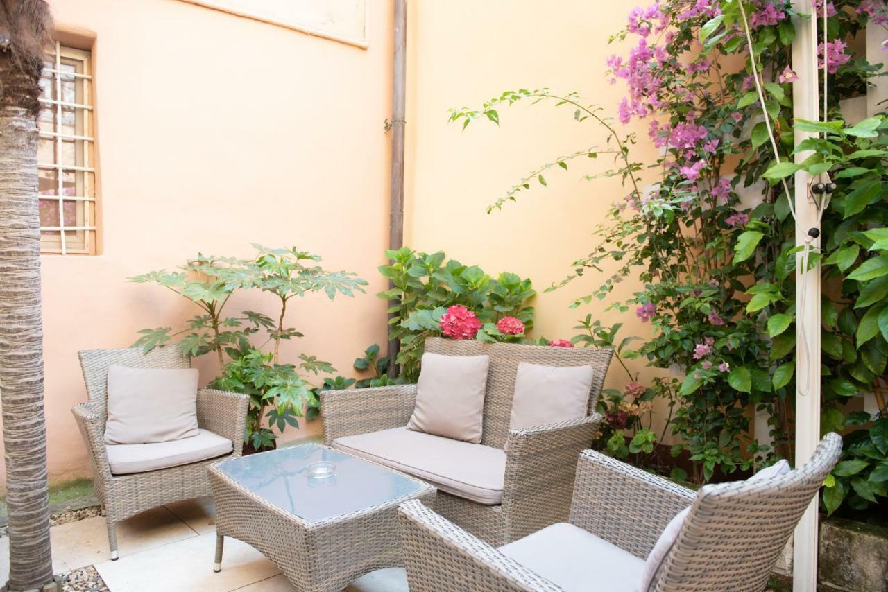 B&B Residenza Di Via Fontana ลุคคา ภายนอก รูปภาพ
