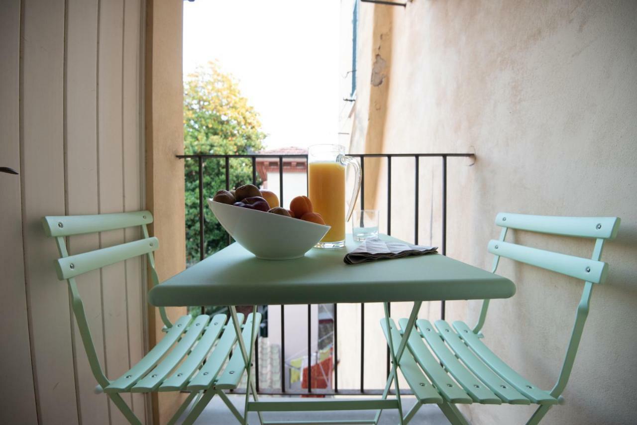B&B Residenza Di Via Fontana ลุคคา ภายนอก รูปภาพ